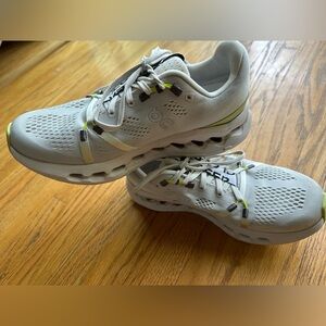 On Cloudsurfer Running Shoes Womens Size 7 Sneakers Walking, Gym Dove White
